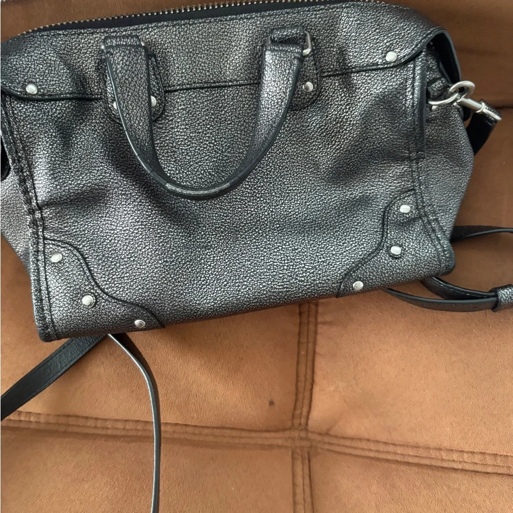 Metallic silver coach small Handbag - Picture 2 of 7
